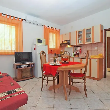 Fuer 5 Personen Ca 56 Qm In Pula, Istrien Istrische Riviera Apartment *